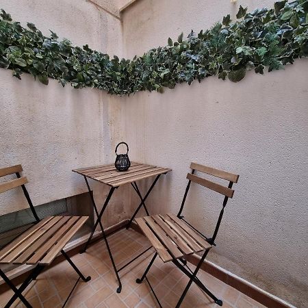Sea & Wave Maria Boutique Apartment Málaga Exteriör bild